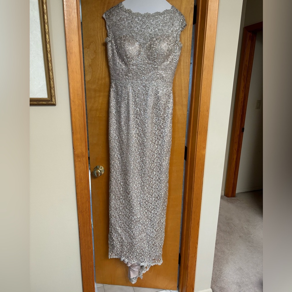 STUNNING Mother Of The Bride Dress